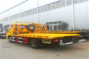 金家庄附近拖车救援搭电